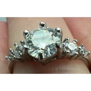 Must See Stunning 5 Stone Fully GRA Certified 1ct Center Stone Moissanite Ring 9